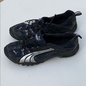 Puma light trail hiking sneaker